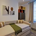 Charming Mews House In The Heart Of South Kensington