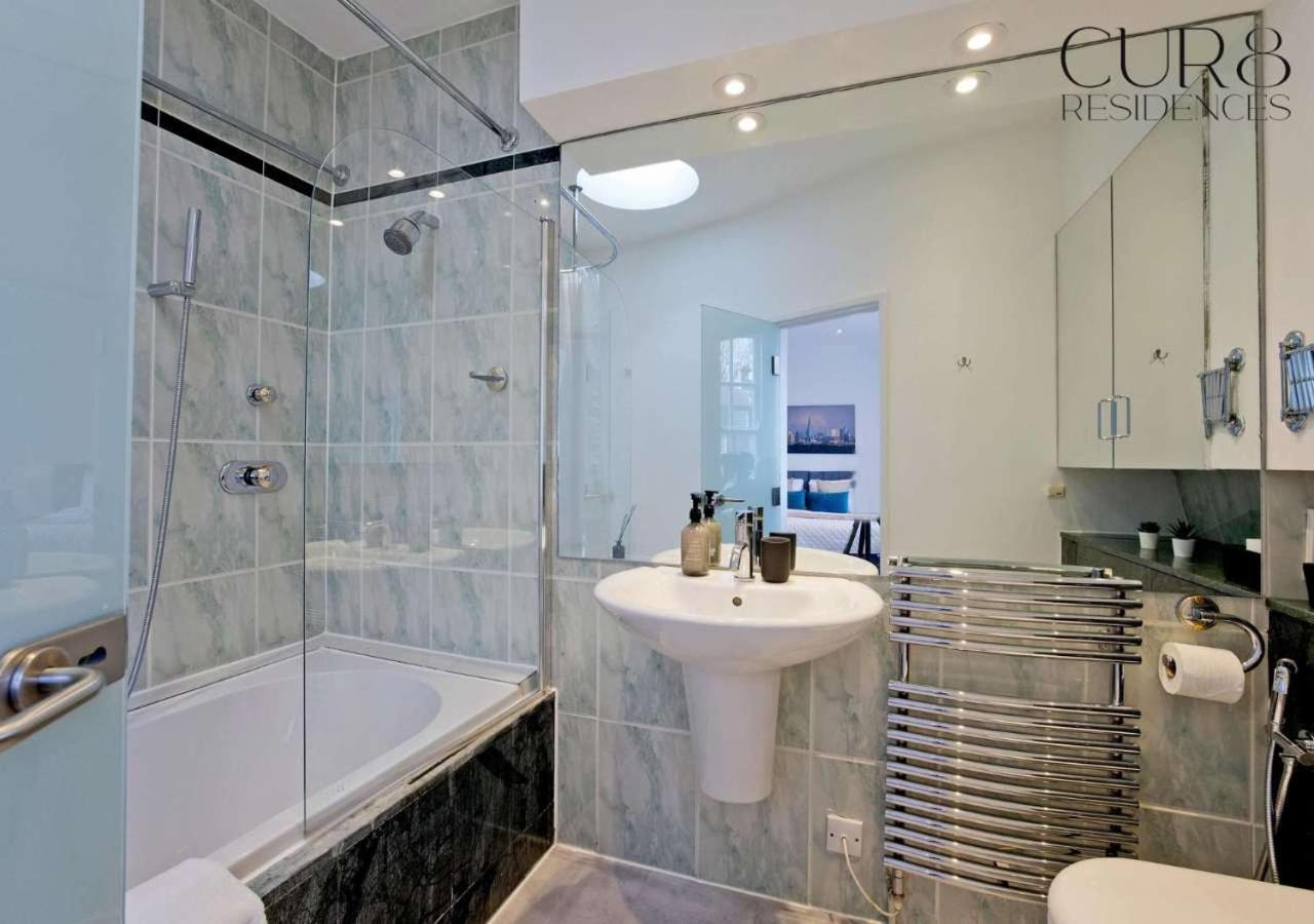 Charming Mews House In The Heart Of South Kensington